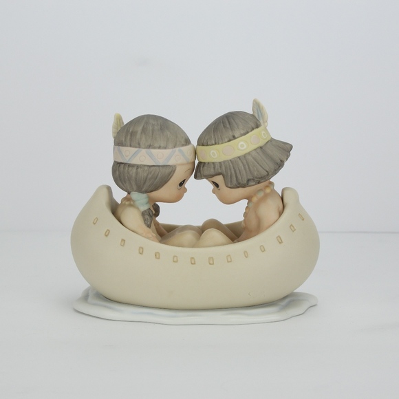 💕 Vintage Precious Moments Collectible FigurineMany Moons